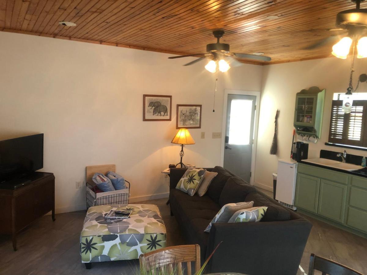 Dry Creek Bed and Breakfast Φρέντερικσμπεργκ Εξωτερικό φωτογραφία